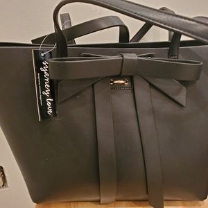 Large  Tote in Black